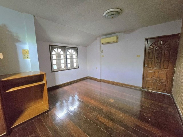 รูป ให้เช่า บ้านเดี่ยว2ชั้น 51ตรว.4ห้องนอน อยู่ถ.เลียบคลองทวีวัฒนา21 เยื้องมหาลัยกรุงเทพธนบุรี - รูปที่ 4/8