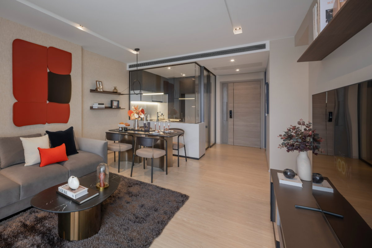 รูป The Room Sukhumvit 38 ราคาตรงโครงการ แต่งครบ ฟรีค่าใช้จ่าย 2 ห้องนอน 79 ตรม. - รูปที่ 2/8