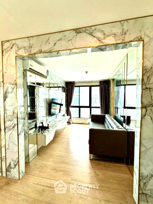 Condos for sale : High-Floor 1-BR 45 Sqm Ideo Sathorn-Thrapra, 400m to BTS Pho Nimit (ID 2959579)