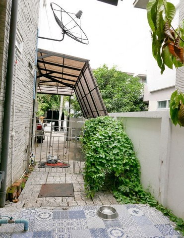 รูป ขายบ้านแฝด ตกแต่งแล้ว พร้อมอยู่ ทำเลดีใกล้เจปาร์ค ศรีราชา 3 ห้องนอน 3 ห้องน้ำ 38.5 ตารางวา - รูปที่ 7/8