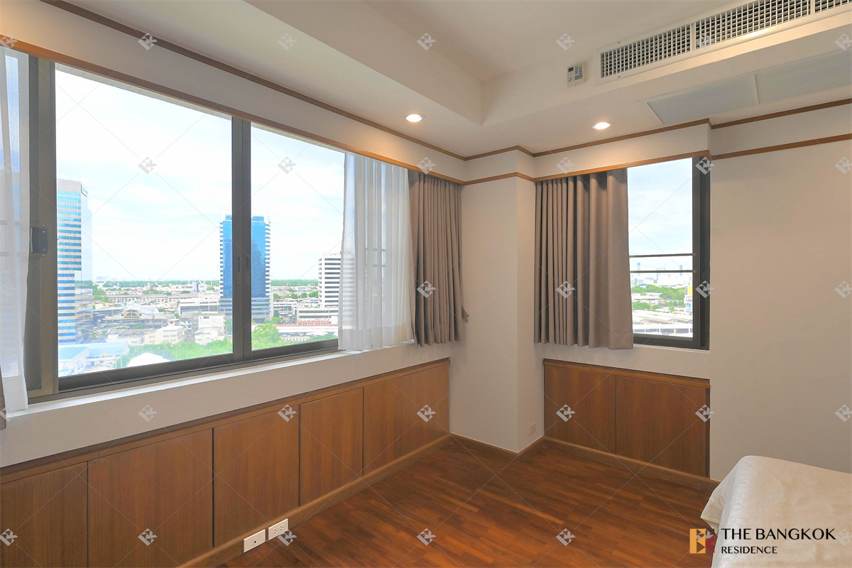 picture Easy Travel, Fully Utilized Space Ruamsuk Condominium - 3/10