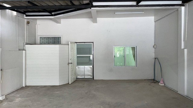 picture FOR RENT TOWNHOUSE PROPERTY 16000 BAHT per MONTH - 3/8