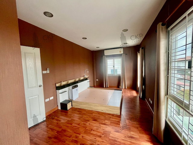 picture Two-story detached house, corner unit, in a tranquil setting on Ratchaphruek Road, near Robinson Ratchaphruek. Convenient transportation. - 18/22