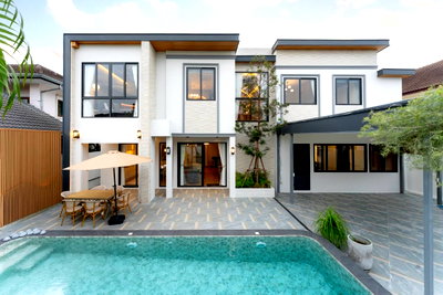 บ้านเดี่ยว รวมโชค มอลล์ : ขายบ้านโมเดิร์น พูลวิลล่า  สันทราย ,ใกล้ตลาดสามแยก 1 กม. บ้านพร้อมสระว่ายน้ำส่วนตัว  