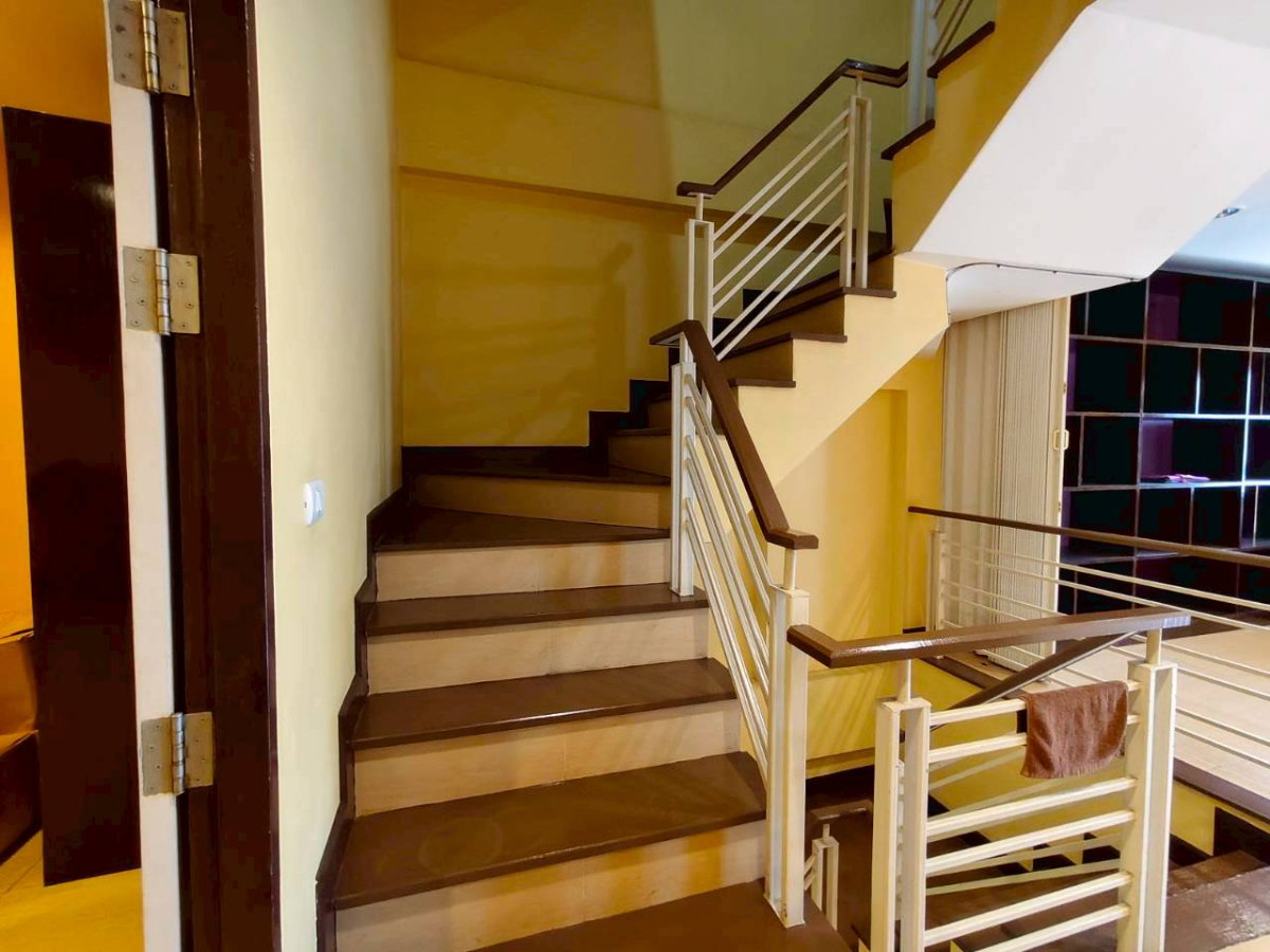 picture 3-story home office, fully decorated and ready to move in; includes air conditioning throughout. - 23/32