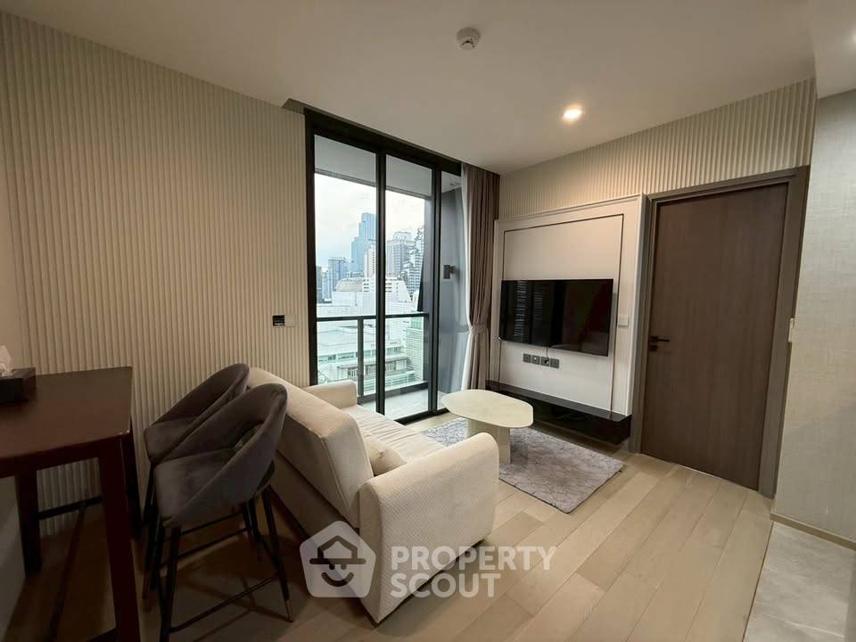 picture Well-Priced 1-BR 37 Sqm Condo At The Extro Phayathai–Rangnam, 300m to BTS Victory Monument (ID 3069054) - 2/13
