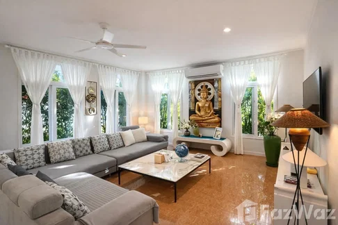 Elegant Family Pool Villa w/ Separate Guest Residence Kathu 6564285