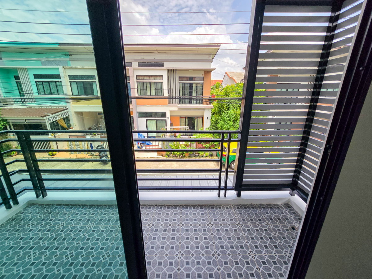 รูป ขายบ้านรีโนเวทใหม่พร้อมเข้าอยู่ หลังมุม กว้าง บ้านฟ้าปิยรมย์ พรีเมียร์ พาร์ค เฟส10 ลำลูกกาคลอง 6 บึงคำพร้อย ปทุมธานี - รูปที่ 37/39