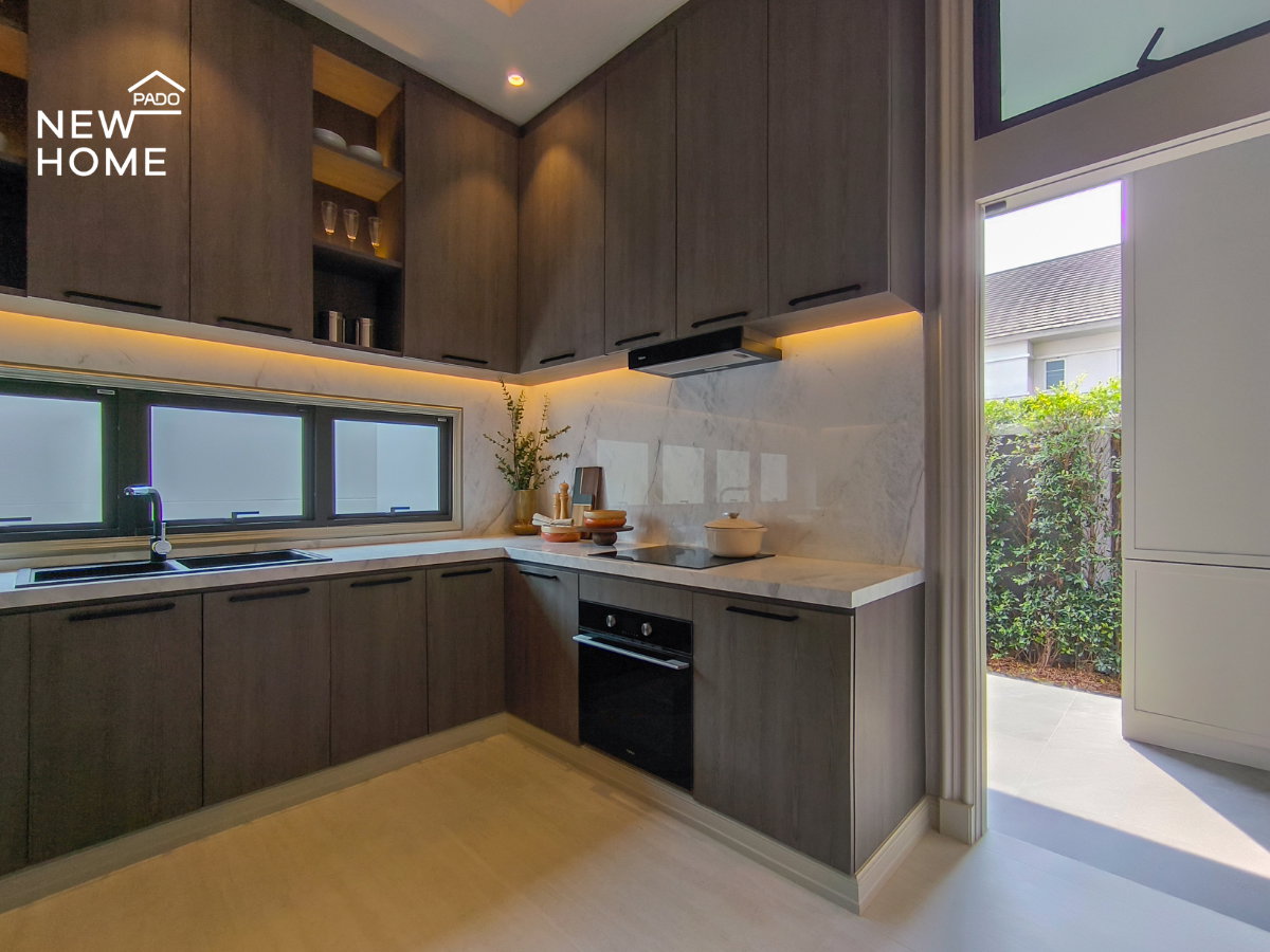 รูป Connoisseur พัฒนาการ บ้านหรู 3 ชั้น พร้อมลิฟต์ส่วนตัว จอดรถ 10 คัน พร้อม โรงจอดซุปเปอร์คาร์ พื้นที่ใช้สอย 952 ตร.ม - รูปที่ 20/70