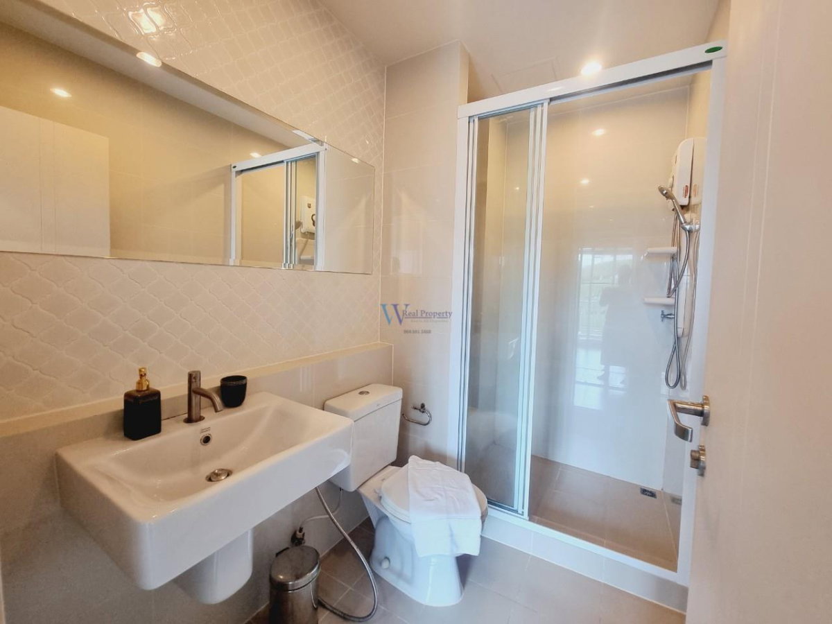 picture The Base Downtown For Rent WR-04658 - 8/17