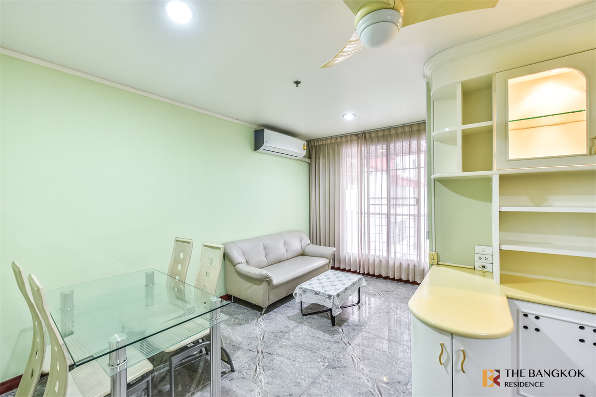 picture Pathumwan Resort near Airport Rail Link Phaya Thai Station Surrounded by Facilities - 5/10