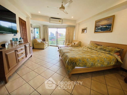 1-BR 82 Sqm Condo For Sale, View Talay 2 Jomtien (ID 3069607)