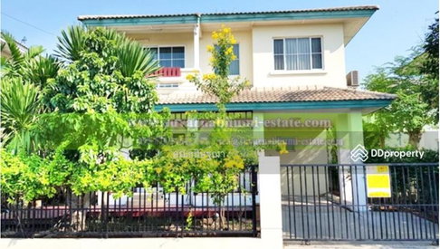 Two-story detached house for rent, 52 square wah, Parichat Khumklao Village.