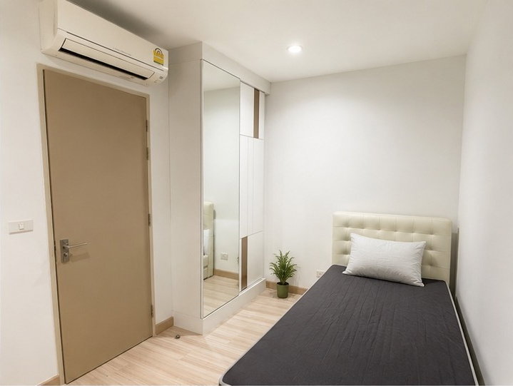 picture Condo for rent 2 bedroom near MRT - 6/15