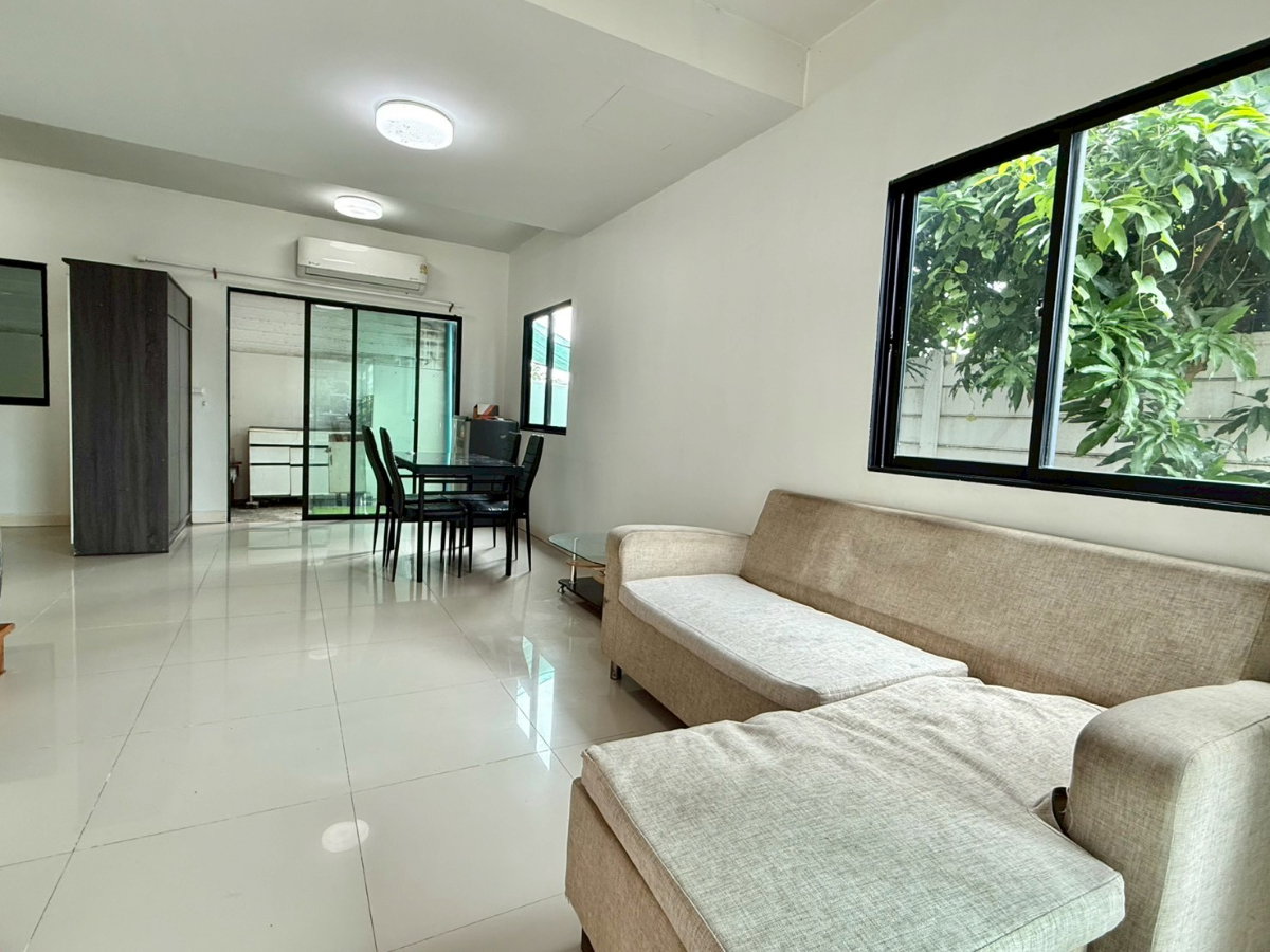 รูป 🏡 #ให้เช่าทาวน์โฮมส์2ชั้นหลังริม ปลูกต้นไม้เลี้ยงสัตว์ได้สวยสวย #โครงการเดอะคอนเนค43 วงแหวนรามอินทรา2 ราคา15,000/เดือน - รูปที่ 5/16