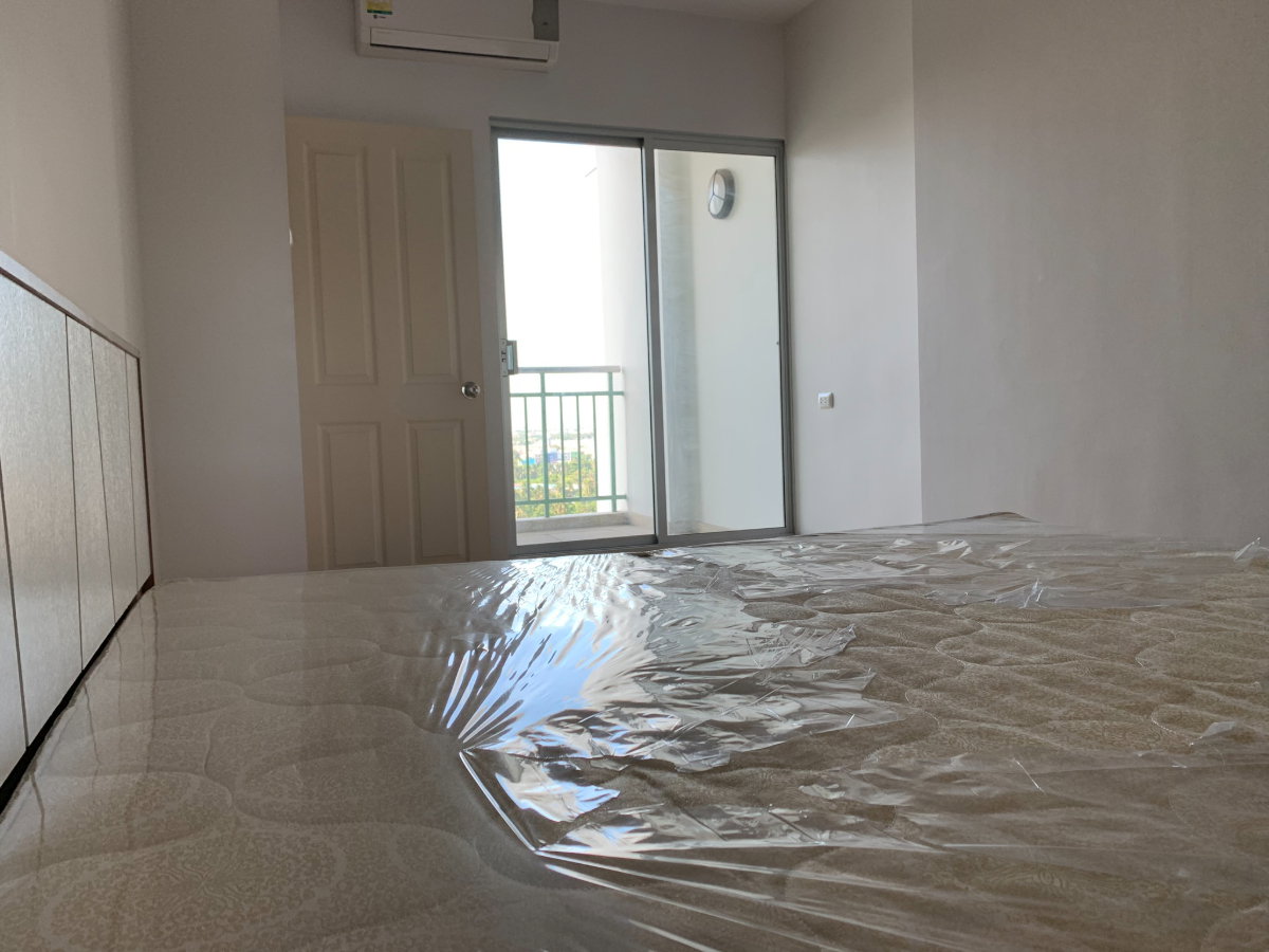 picture New ready-to – move Condominium near MRT Bangwa and BTS Bangwa - 2/10