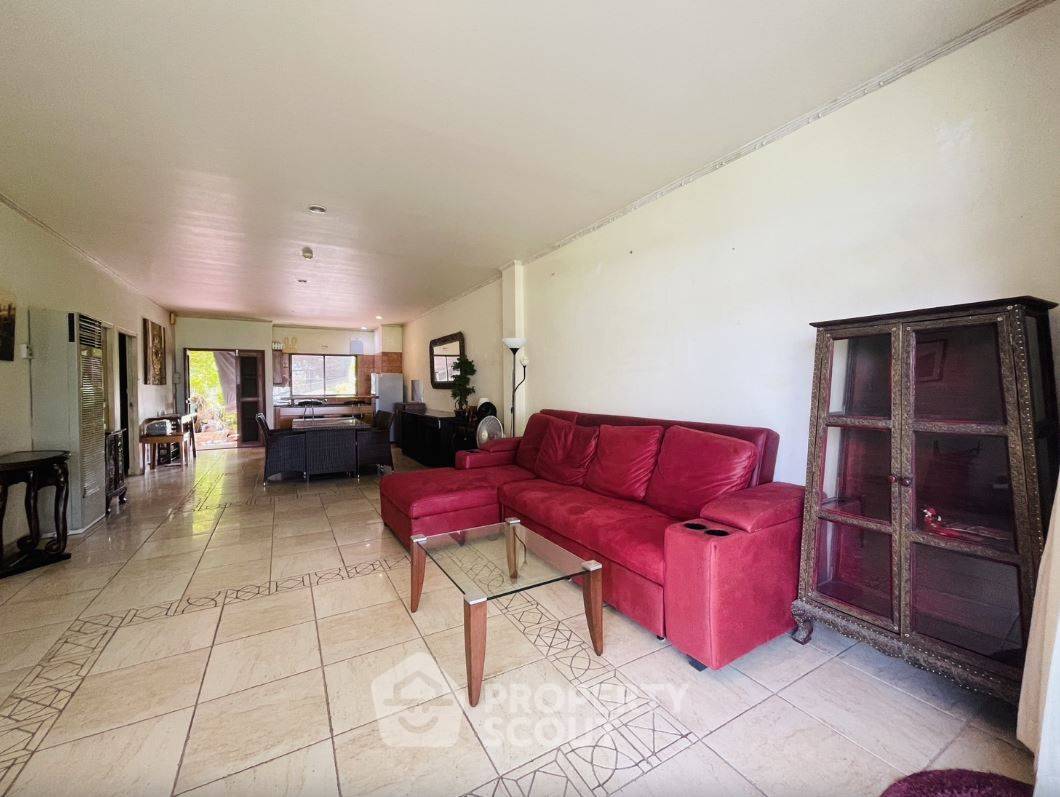 picture 2-BR Condo For Rent, Bay View Resort, Bang Lamung, Chon Buri (ID 3069672) - 4/5