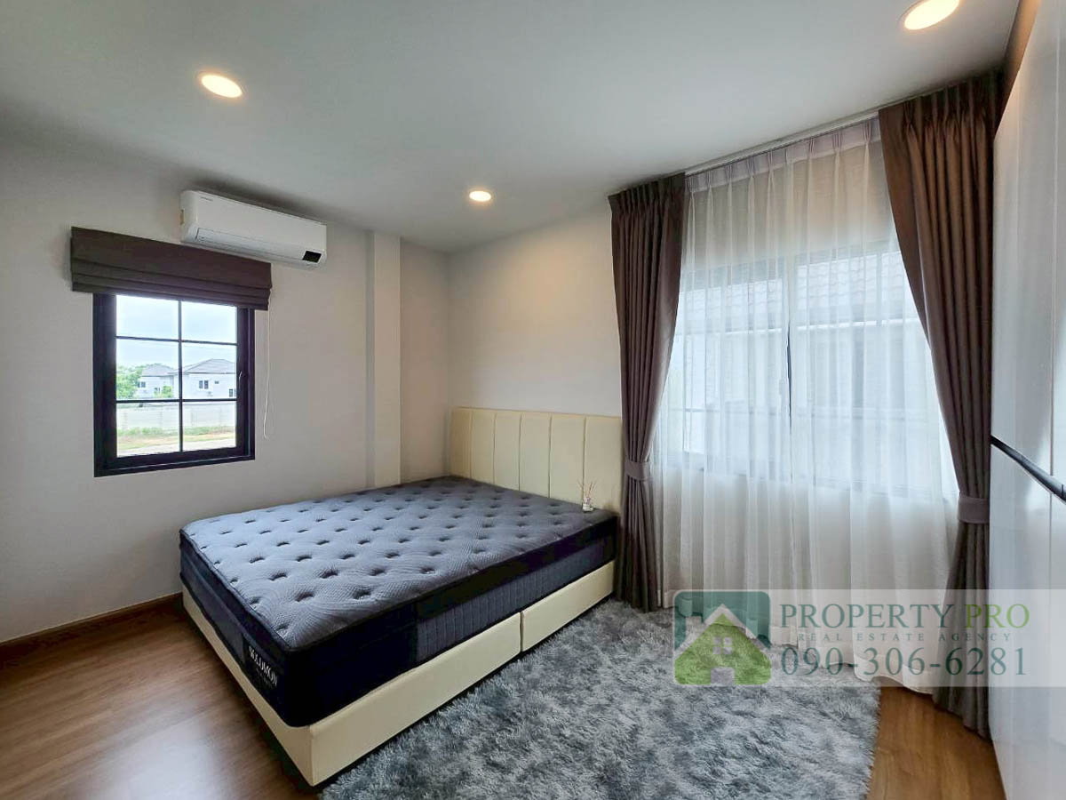รูป ให้เช่า บ้าน Centro บางนา บ้านเดี่ยว 2 ชั้น 4 ห้องนอน 57 ตรว 235 ตรม บ้านสวย สภาพใหม่มาก หันหน้าทางทิศใต้ เฟอร์นิเจอร์ เครื่องใช้ไฟฟ้าครบ : MJ26R-009 - รูปที่ 17/24