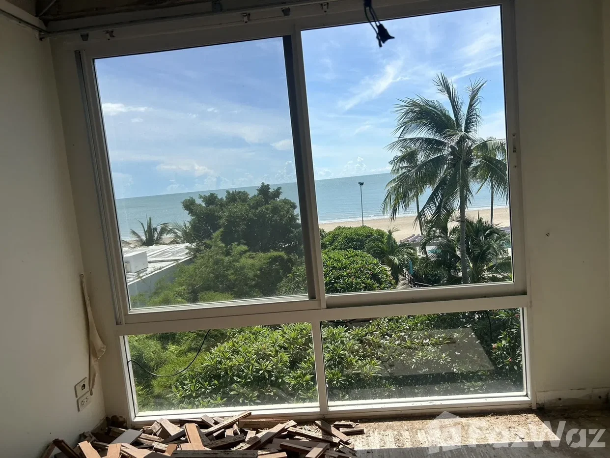 picture Beachfront Corner Unit A Rare Renovation Opportunity 6556402 - 2/18