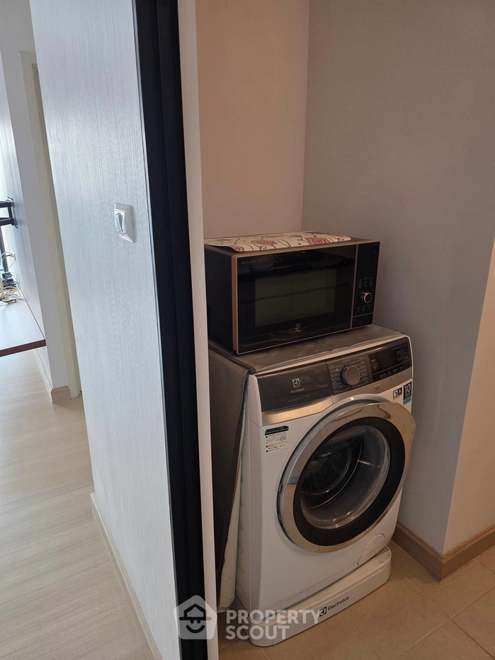 picture High-Floor 2-BR 88 Sqm At Supalai Loft Talat Phu, 400m to BTS (ID 3068277) - 10/16