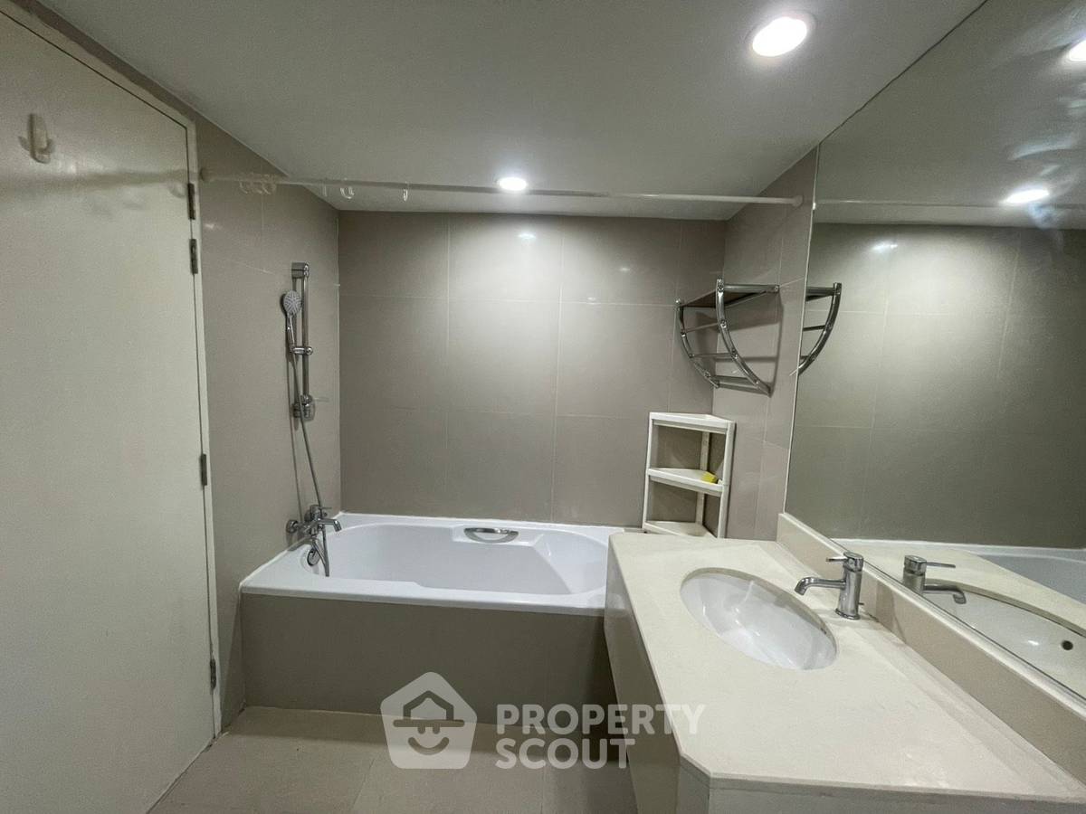 รูป 1 ห้องนอน 46 ตร.ม. ที่ เดอะเทรนดี้ คอนโดมิเนียม ใกล้ BTS นานา 200 ม. (ID 3069520) - รูปที่ 12/13
