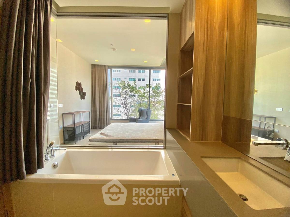 picture Great Value 1-BR 55 Sqm, The Esse Asoke Near MRT Sukhumvit (ID 3066781) - 5/9