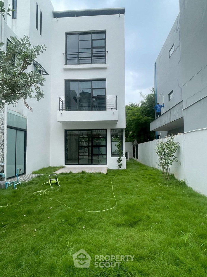 รูป บ้าน 4 ห้องนอน ให้เช่า โครงการ The NOBLE Ekkamai 22 ใกล้ ARL รามคำแหง (ID 3067462) - รูปที่ 4/35