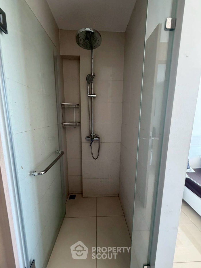 picture Well-Priced 1-BR Condo, 15th Floor 35 Sqm, The Riviera Jomtien (ID 3068324) - 10/11