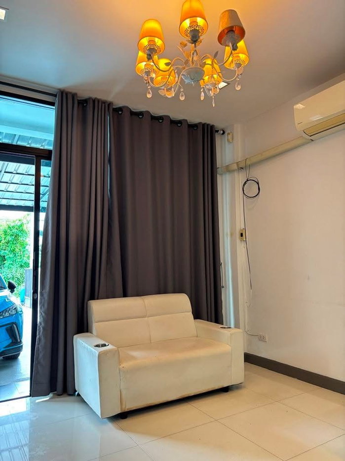 รูป 🏡✨ ขาย / เช่า ทาวน์โฮม 3 ชั้น สตรีวิทยา 2 ซอย 9 / นาคนิวาส 48 4 ห้องนอน 4 ห้องน้ำ  หลังเท่าแปลงมุม ทำเลศักยภาพ หลังเซ็นทรัล อีสต์วิลล์  - รูปที่ 5/6