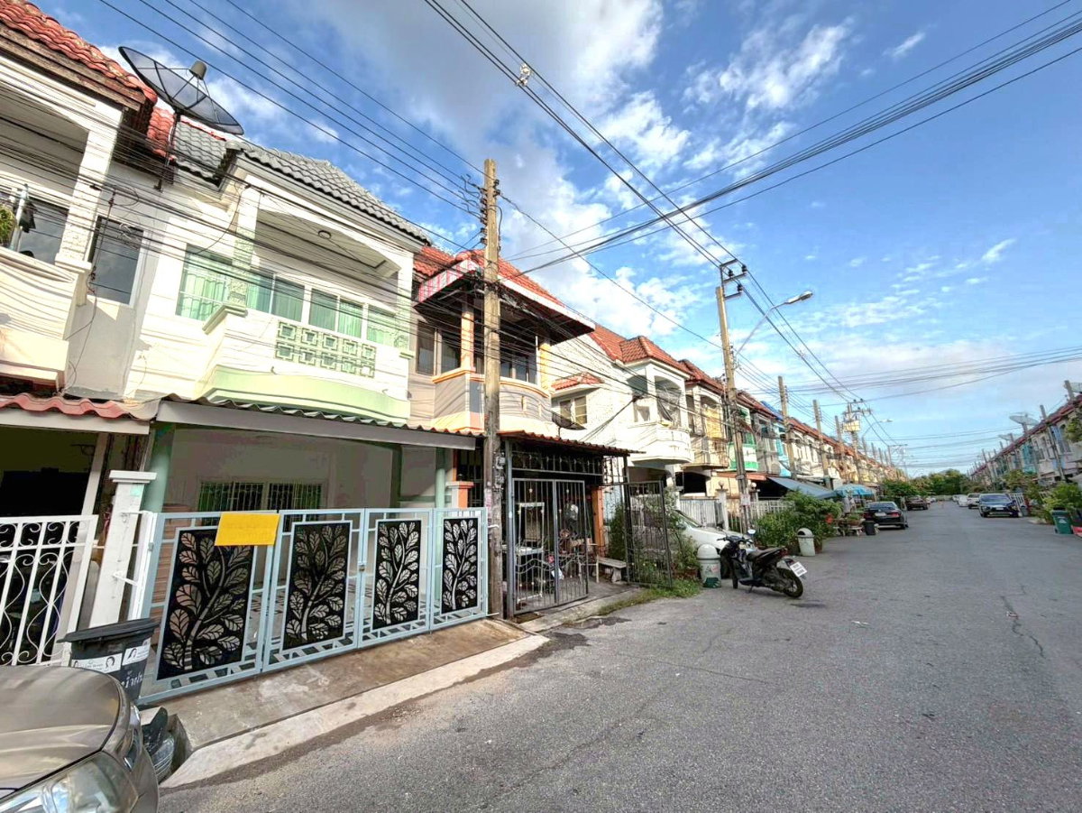 รูป ทาวน์เฮ้าส์ 2 ชั้น หมู่บ้านจินดาทาวน์ คู้บอน 27 แยก 58 ทำเลดี รีโนเวทใหม่ครบพร้อมอยู่ ใกล้รถไฟฟ้า,ทางด่วน - รูปที่ 3/28