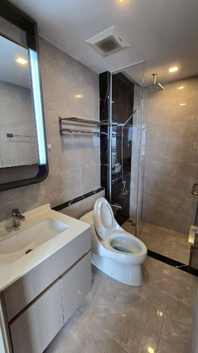 picture Condo For Rent!!One9Five Asoke Rama9 - 8/10