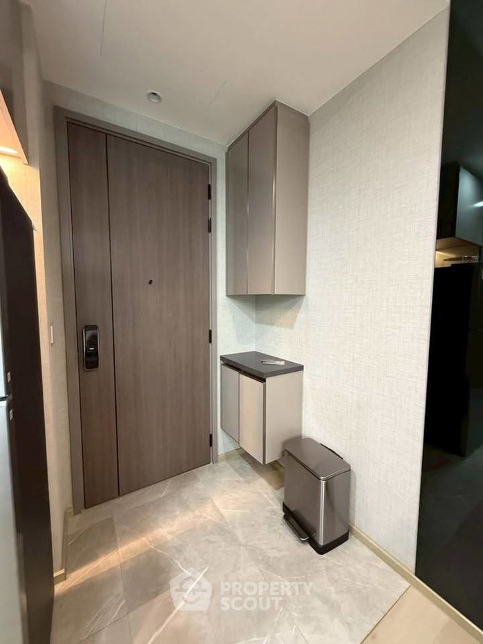 picture Well-Priced 1-BR 37 Sqm Condo At The Extro Phayathai–Rangnam, 300m to BTS Victory Monument (ID 3069054) - 10/13