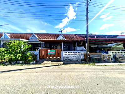 ทาวน์โฮม โรงเรียนกวงฮั้ว จ.ระยอง : ทาวน์เฮ้าส์ 25.5 ตร.วา สิทธิศักดิ์ เมืองระยอง ระยอง 1.4M