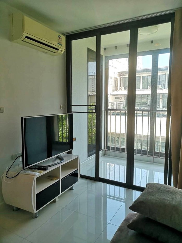 รูป ให้เช่าคอนโด IDEO Blucove Sathorn ติด BTS วงเวียนใหญ่ ห้องมุม 1 ห้องนอน ขนาด 43 ตร.ม. พร้อมเข้าอยู่ ตอบไว 064-974-2441 - รูปที่ 5/7