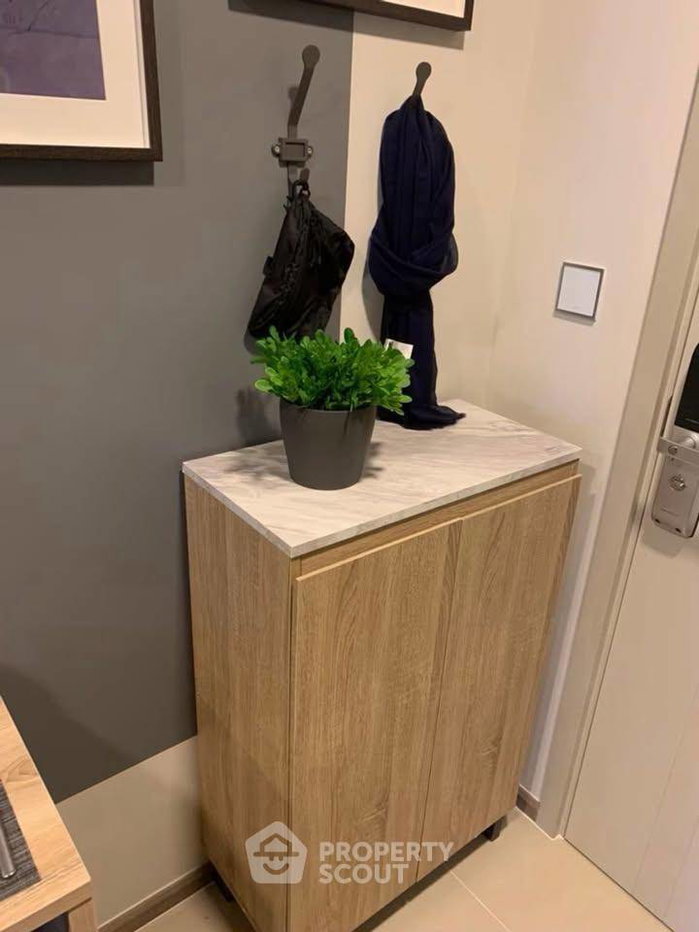 picture 1-BR Condo At The Base Sukhumvit 50, 5th Floor Near BTS On Nut (ID 2858974) - 7/11