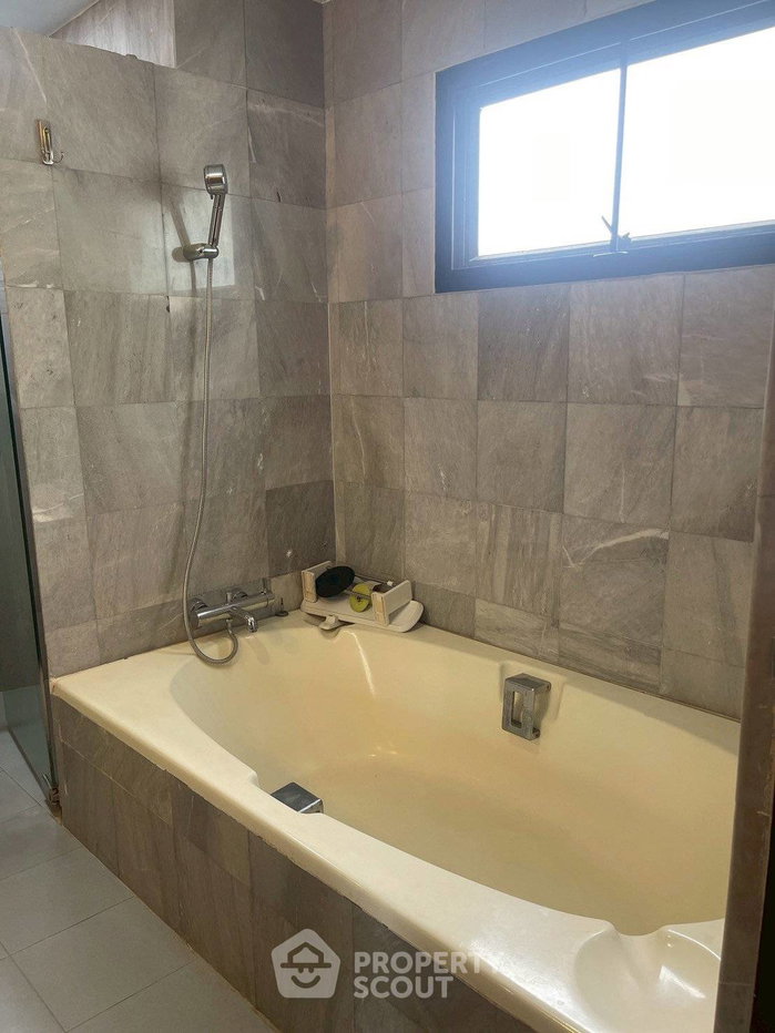 รูป บ้าน 4 ห้องนอน ให้เช่า โครงการ The NOBLE Ekkamai 22 ใกล้ ARL รามคำแหง (ID 3067462) - รูปที่ 32/35