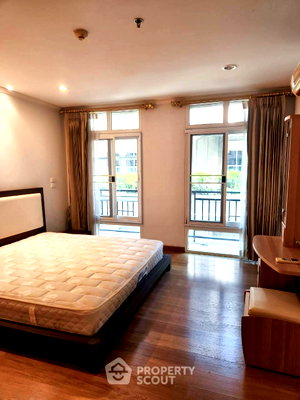 Condos for sale : 2-BR Condo For Sale, Wattana Suite Condominium, 400m to BTS Nana (ID 3067797)