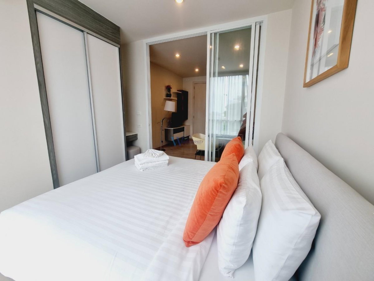 picture The Base Downtown For Rent WR-04658 - 4/17