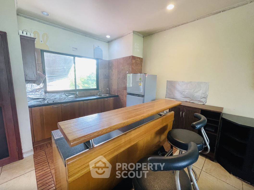 picture 2-BR Condo For Rent, Bay View Resort, Bang Lamung, Chon Buri (ID 3069672) - 2/5