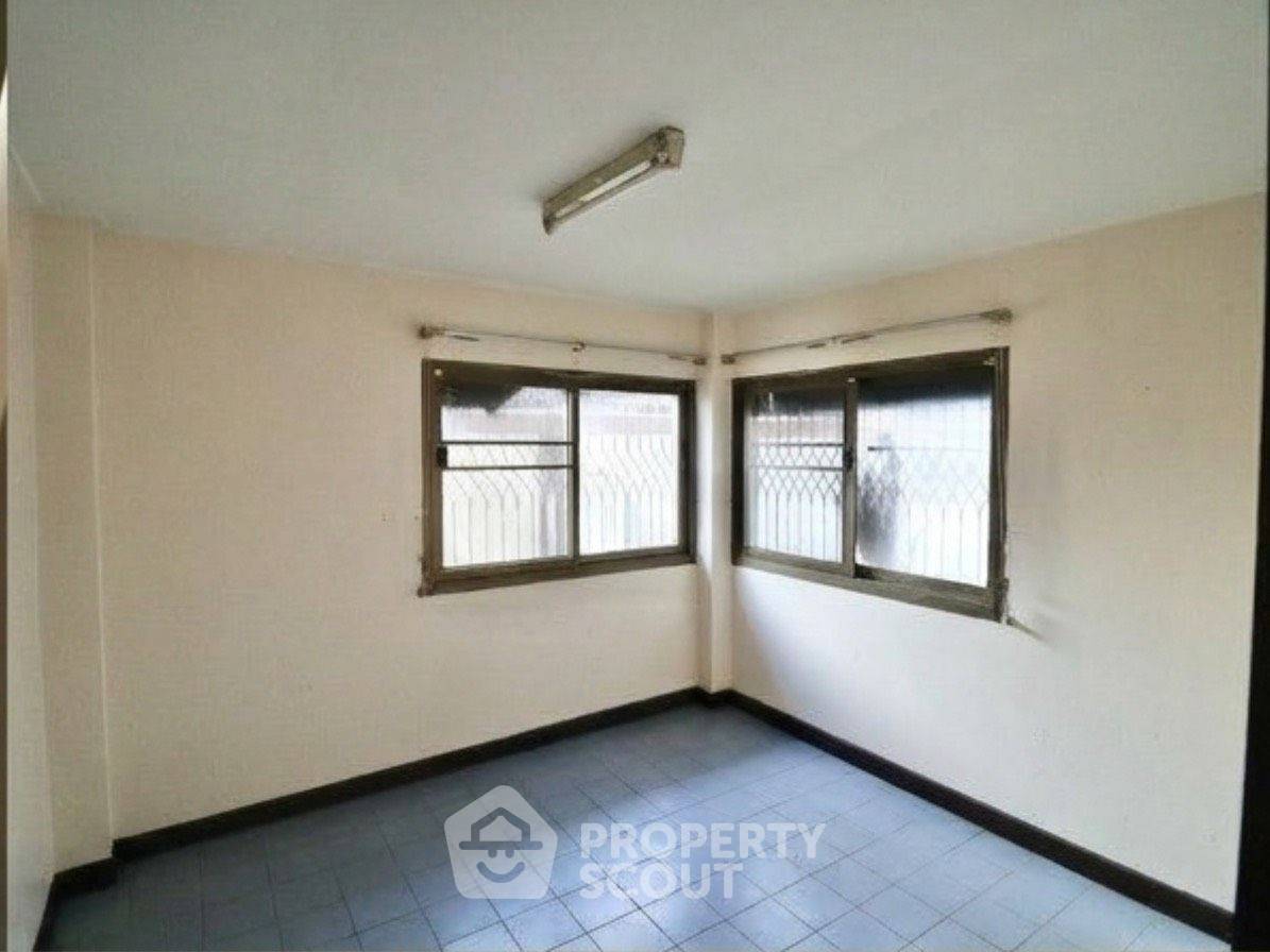 รูป บ้าน 10 ห้องนอน ขาย พร้อมเลี้ยงสัตว์ได้ โซน นวมินทร์ บึงกุ่ม กรุงเทพ (ID 3067606) - รูปที่ 6/16