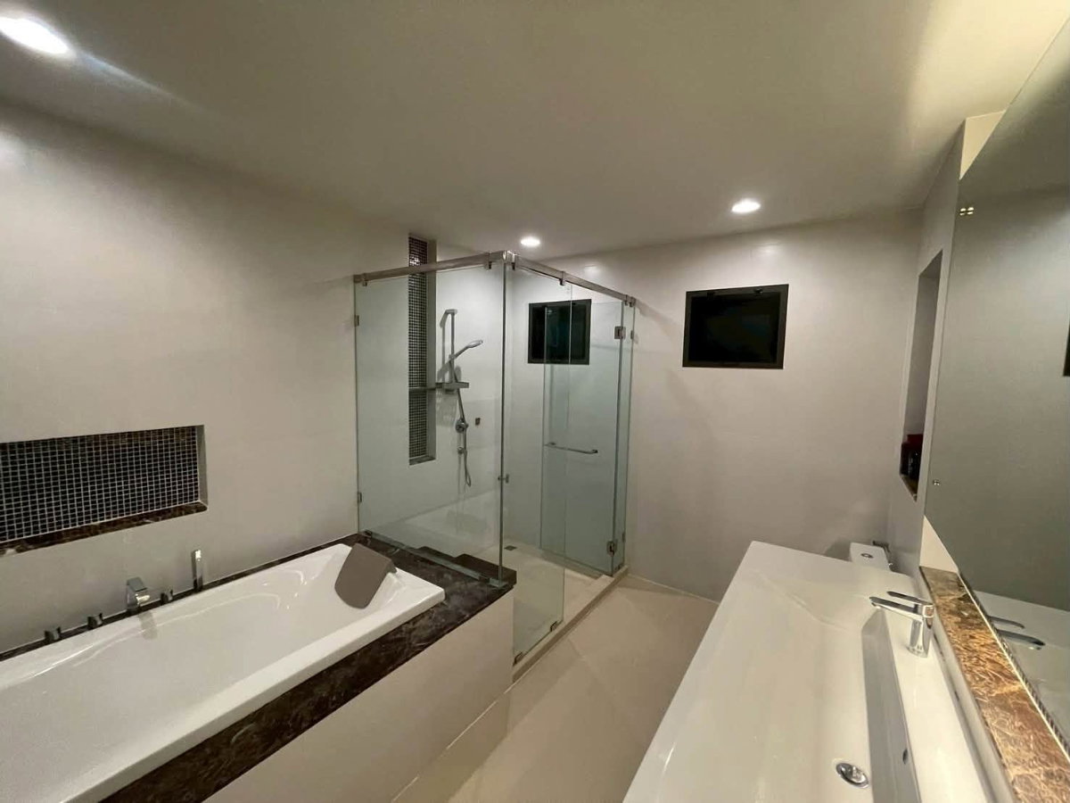 picture  Setthasiri Bangkok Kreetha Village. Modern style single house, ready to move in. - 12/12