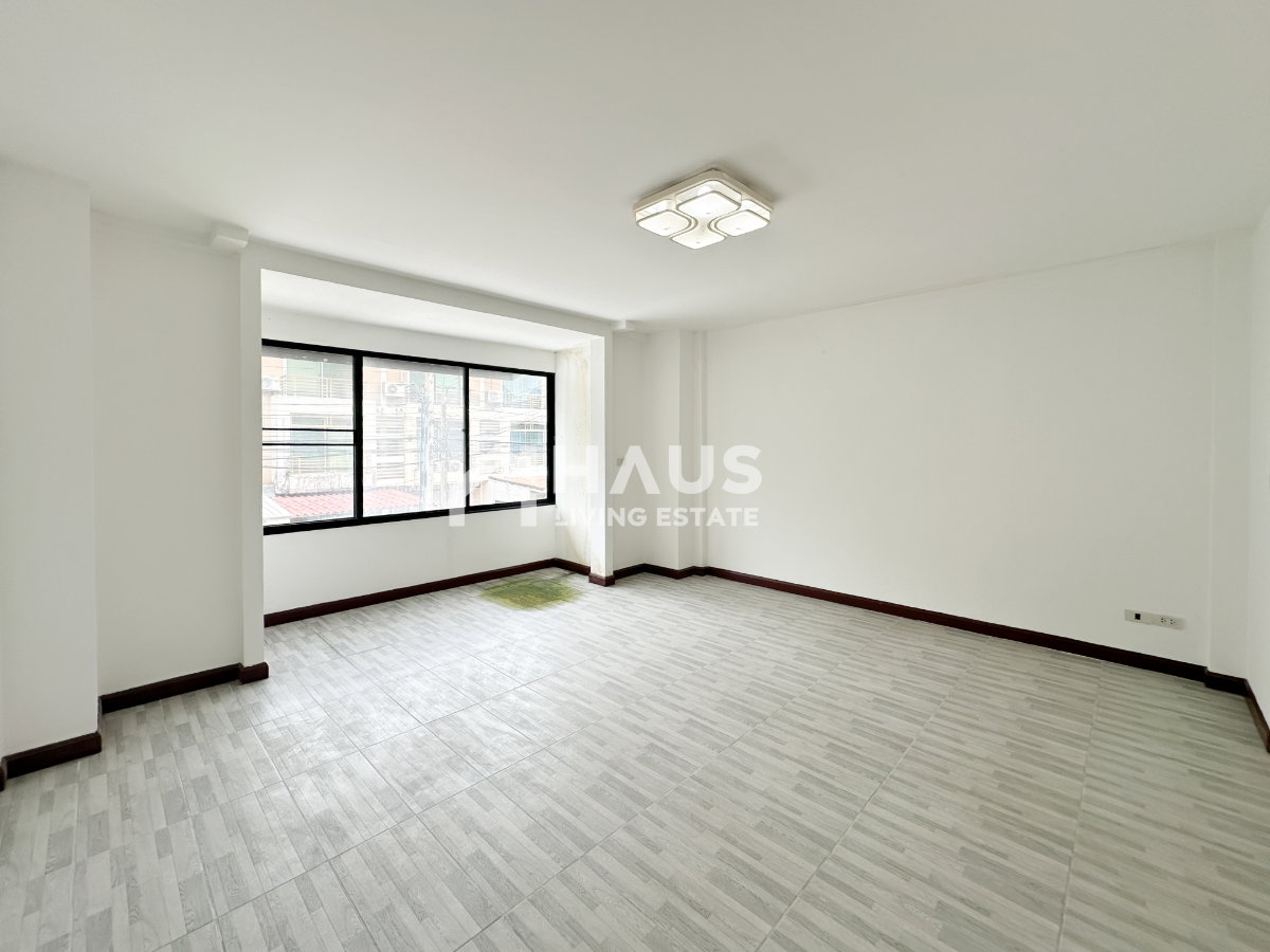 picture Vista Park Vibhavadi / 3 Bedrooms #TDMK075 - 9/24