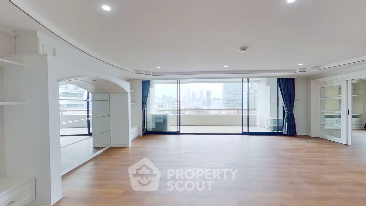 picture 3-BR 251 Sqm Condo At Somkid Gardens, 300m To BTS Chit Lom (ID 1917936) - 1/17