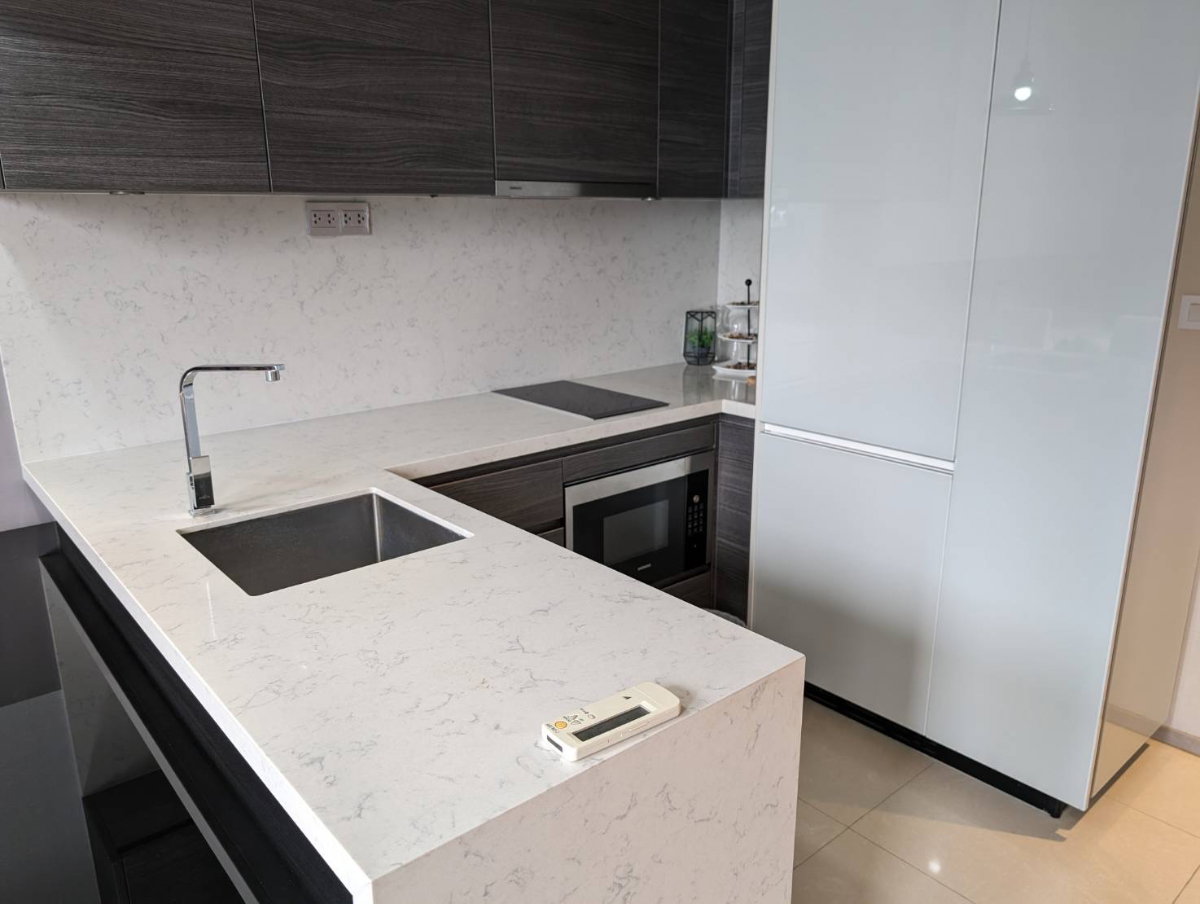 รูป Condo for RENT : The Esse Asoke 𝐒𝐢𝐳𝐞 : 45 sqm. 1 Bed / 1 Bath (Bathtub) / City view 𝐅𝐥𝐨𝐨𝐫 : 25th ✅ Fully furnished - รูปที่ 7/9