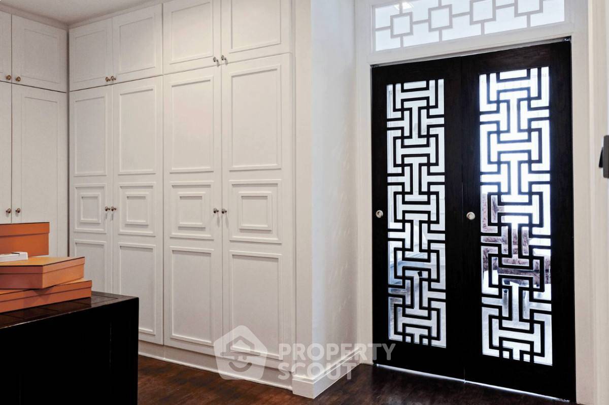 รูป ใกล้ BTS เพลินจิต 200 ม. | คอนโด 4 ห้องนอน Athenee Residence (ID 3066986) - รูปที่ 11/17