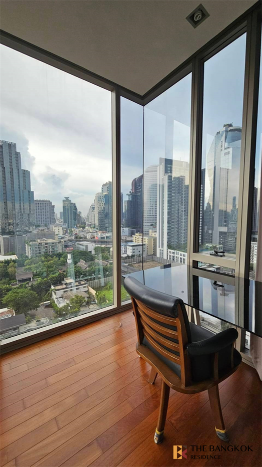 picture Book before anyone else Ashton Morph 38 near BTS Thong Lo - 10/10