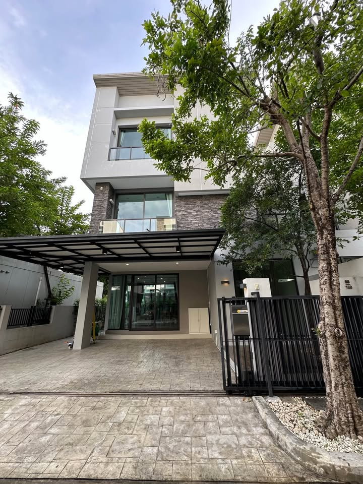 🔴24,000฿🔴บ้านกลางเมือง คลาสเซ่ เอกมัย - รามอินทรา ✅ ใกล้ Crystal Park ยินดีบริการ🙏📱 รหัสทรัพย์ 6811-2001📱: ไอดีไลน์:@bbcondo88
