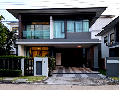 Houses for rent National Institute of Development Administration (NIDA) : Detacthed house for rent Setthasiri Krungthep Kreetha  near Brighton College
