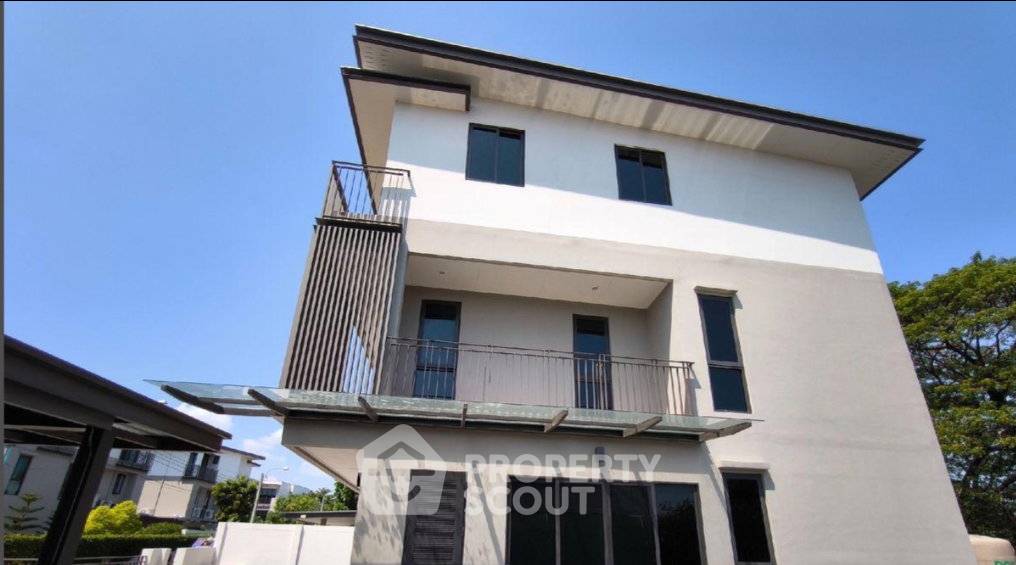 รูป บ้าน 3-ห้องนอน ที่ เอคิว อาร์เบอร์ สวนหลวง ร.9-พัฒนาการ ใน ดอกไม้ (ID 3067479) - รูปที่ 6/29