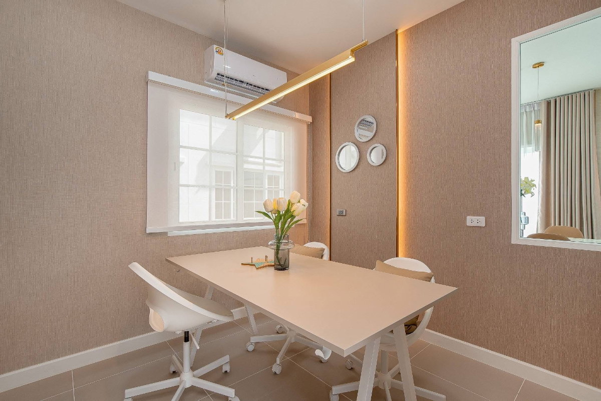 รูป 🏡ให้เช่า บ้านเดี่ยวใหม่ เพรสทีจ ฟิวเจอร์-รังสิต 140 ตรม. 40 ตร.ว. ตกแต่งสวย เสร็จพร้อมอยู่ ลากกระเป๋าเข้าอยู่ได้เลย🏡 - รูปที่ 4/11